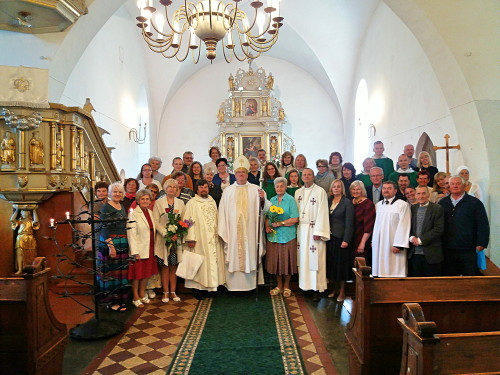 Attēlā: Kuldīgas Sv. Katrīnas draudzes atjaunošanas 30 gadu svētki 2019. gada 19. maijā